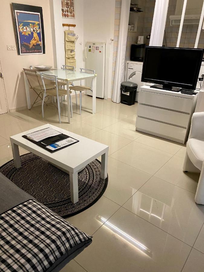 Appartement 2 Chambres - Suquet, Terrasse Et Parking Cannes Luaran gambar