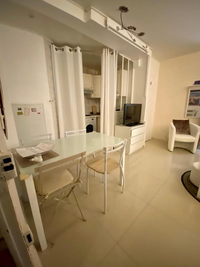 Appartement 2 Chambres - Suquet, Terrasse Et Parking Cannes Luaran gambar