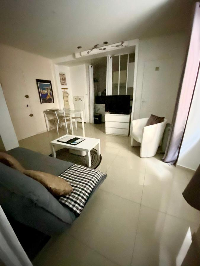 Appartement 2 Chambres - Suquet, Terrasse Et Parking Cannes Luaran gambar