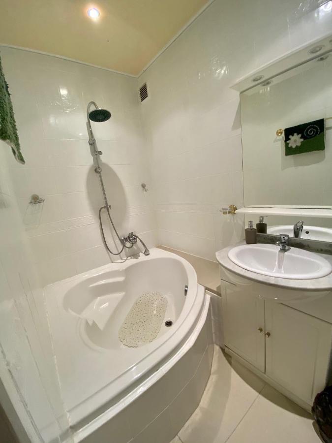 Appartement 2 Chambres - Suquet, Terrasse Et Parking Cannes Luaran gambar