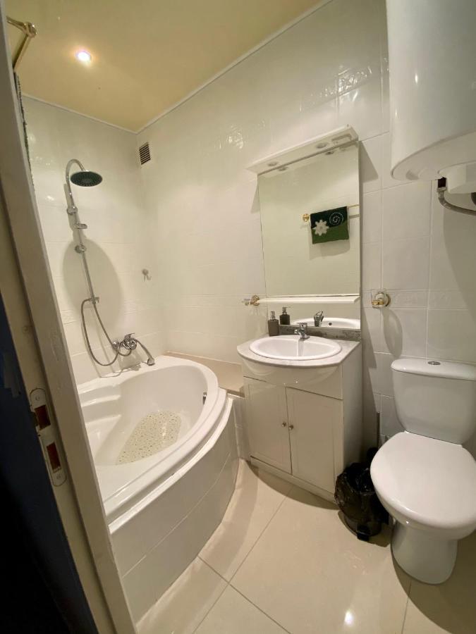 Appartement 2 Chambres - Suquet, Terrasse Et Parking Cannes Luaran gambar